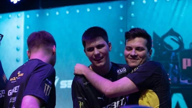 次努力和进 次努力和进