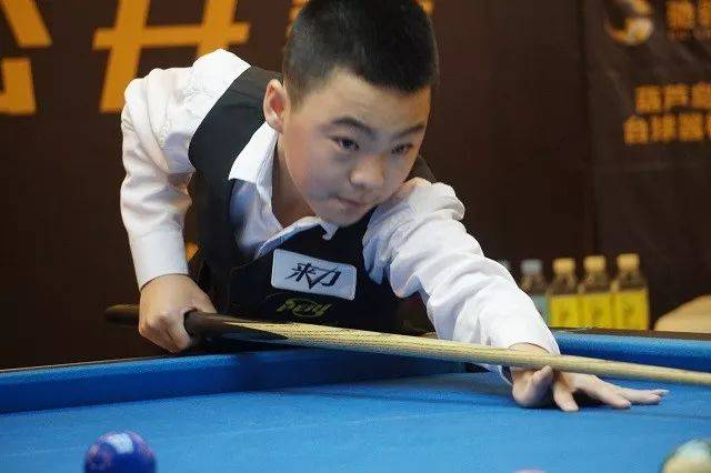 的高端场地 的高端场地