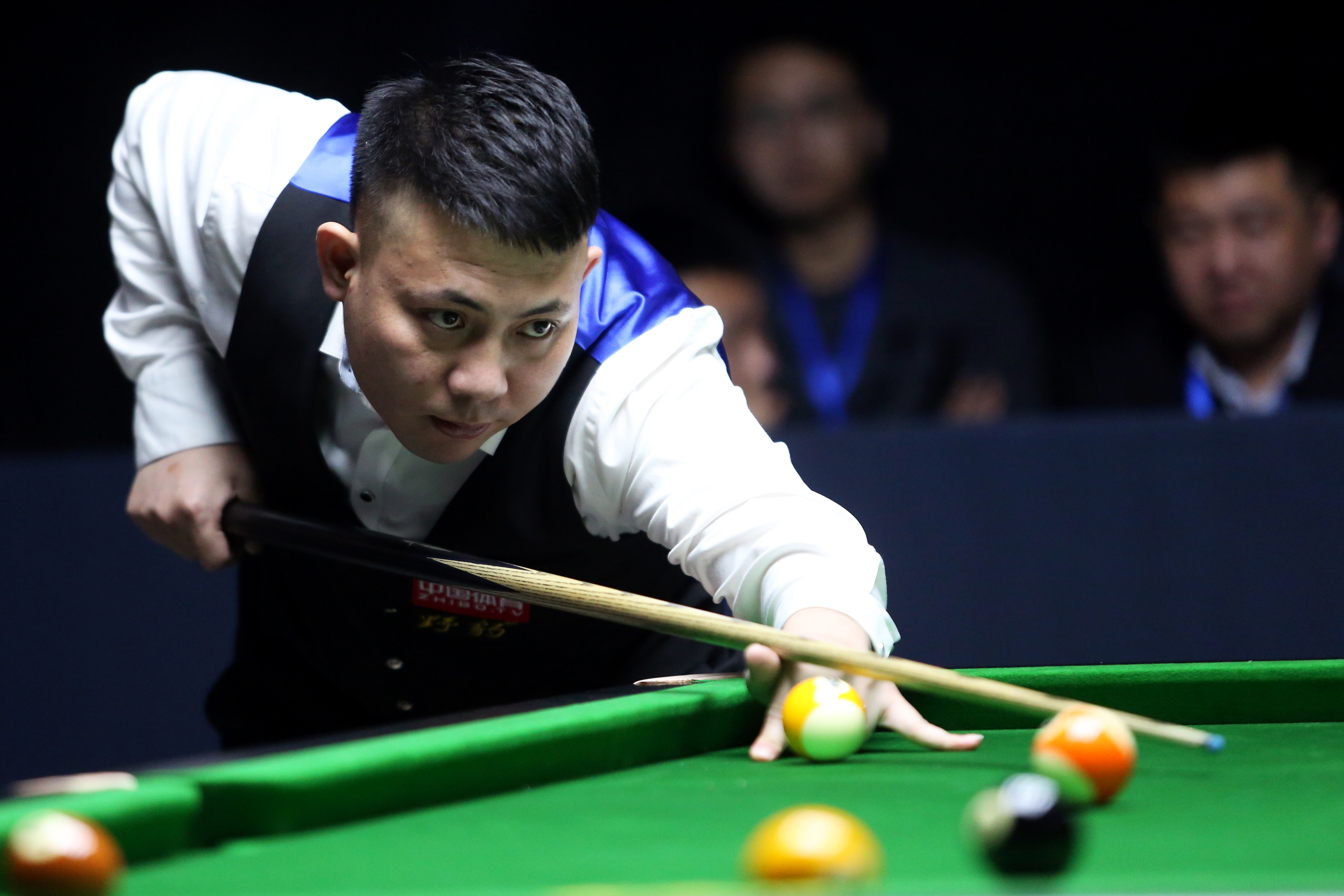 诺伊尔与阿 诺伊尔与阿